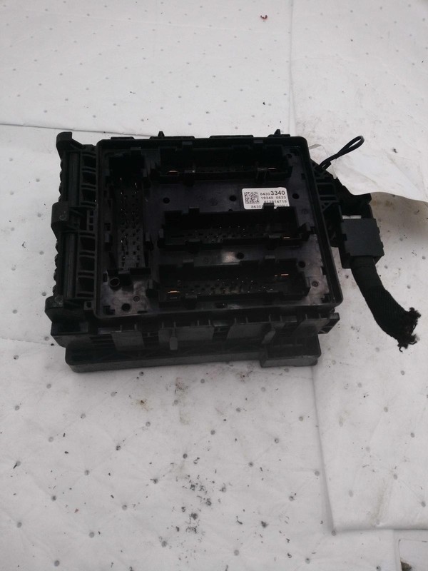 2020 Chevrolet Traverse OEM Fuse Box 3.6L Silver 114k Miles - Warranty Included