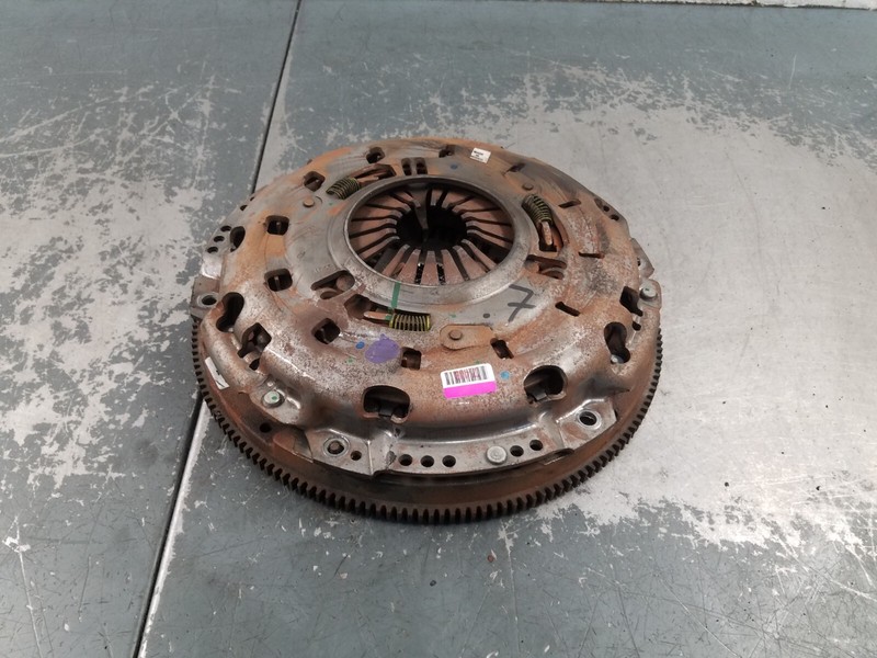 2002 Chevy Corvette C5 Z06 LS6 5.7L OEM Clutch / Flywheel #2097 E3