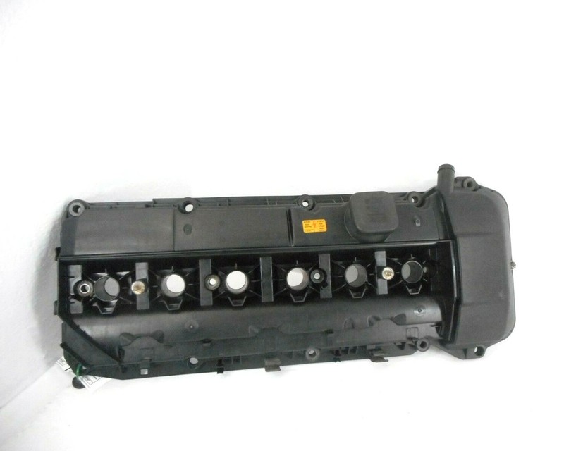 BMW X5 3.0L Engine Valve Cover OEM 2006