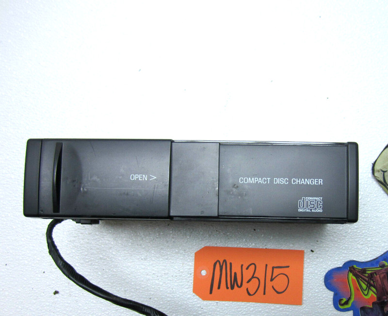 CD CHANGER PLAYER RADIO 98BB18C849AC for 1999 2000 99 00 01 02 MERCURY COUGAR
