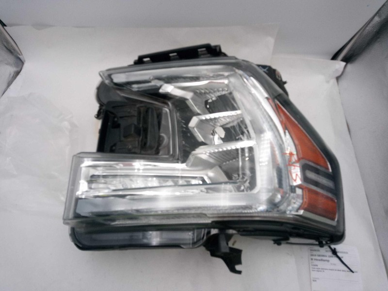 2019 GMC Sierra 1500 Right Headlight Assembly Black - One Tab Broken, 43K Mi