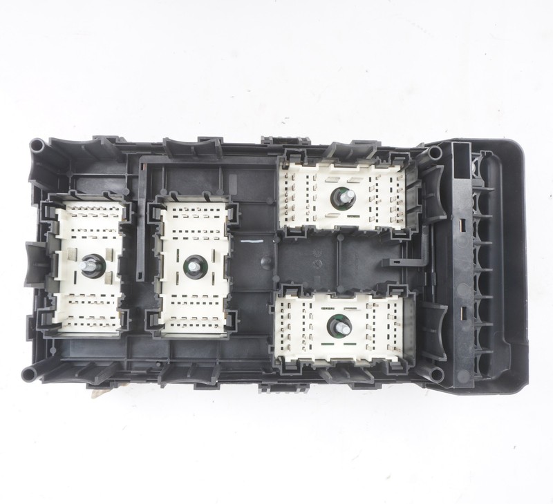18 - 20 Jeep Wrangler 2.0l Fuse Box Relay Junction Power Module OEM