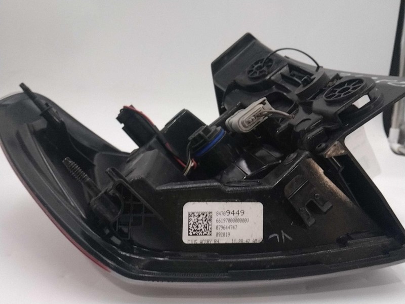2019 GMC Acadia Right Tail Light Assembly Black 646338 Used 111K Mileage