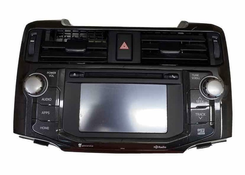 Toyota 4runner radio am fm 16 18 screen & receiver assy OEM 8610035360 510140