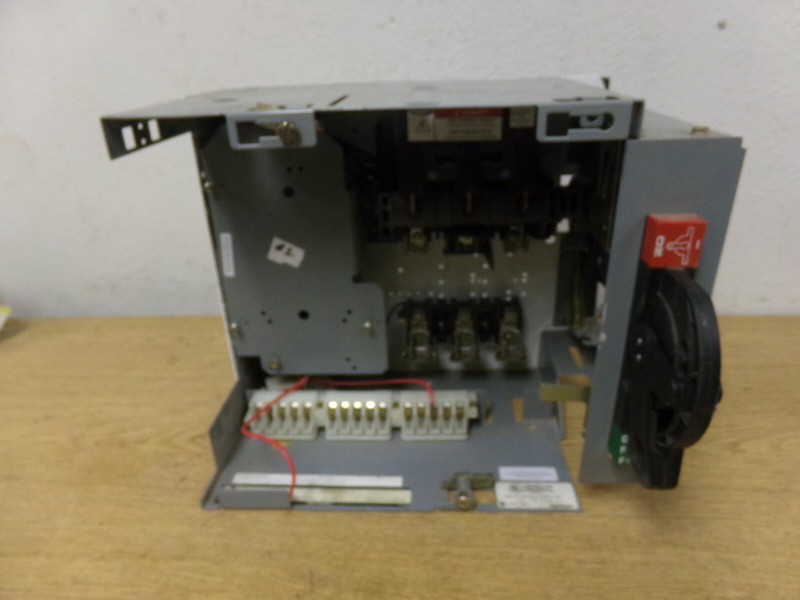 Allen Bradley 2112B-BAB-6XP-24R-41-79U-90-803-851DUP Disconnect Switch