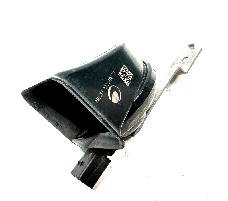 2014-2017 Mercedes-Benz S550 Low Note Horn w/Bracket OEM