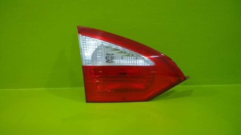 14 15 16 17 18 19 FIESTA DRIVER LEFT LID MOUNT TAILLIGHT LAMP OEM 3406-37