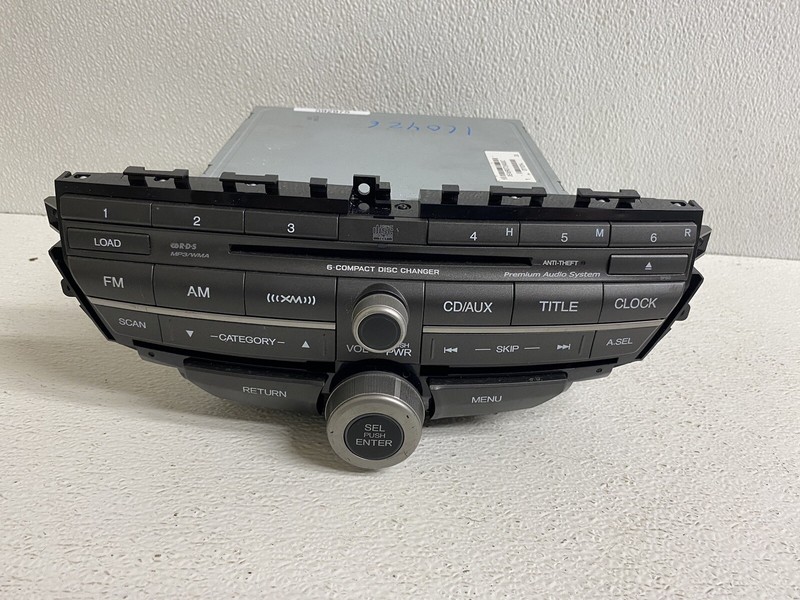 2011-2012 Honda Accord EX-L 2.4 Radio Stereo 6 Disc CD Changer Block AMFM Tuner