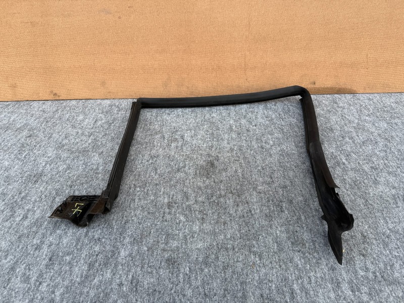 FORD BRONCO 21-25 4 DOOR OEM FRONT LEFT DRIVER DOOR WEATHER STRIP RUBBER SEAL