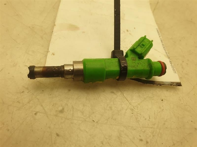 13 14 15 16 17 18 LEXUS ES300H FUEL INJECTOR 240928