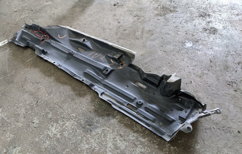 Right Floor Under Cover Splash Shield 2017 Jeep Cherokee 68264961AB 2015-2018 X