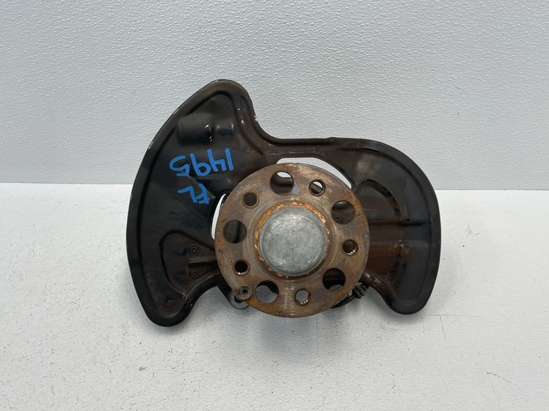 2012-2016 Mercedes SLK250 Front Left Driver Spindle Knuckle Hub RWD 1495 OEM