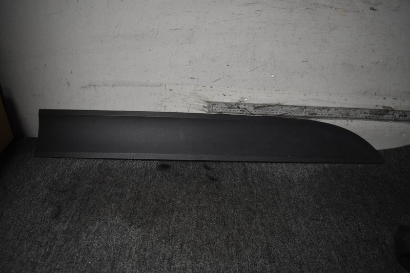 2015-2019 PORSCHE MACAN DOOR MOLDING FRONT RIGHT SIDE FACTORY OEM