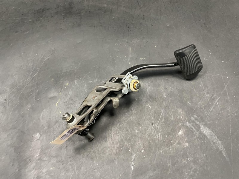 Brake Pedal 2018 Dodge RAM 1500 52122405AC 2013 2014 2015 2016 2017 2019 - 2022