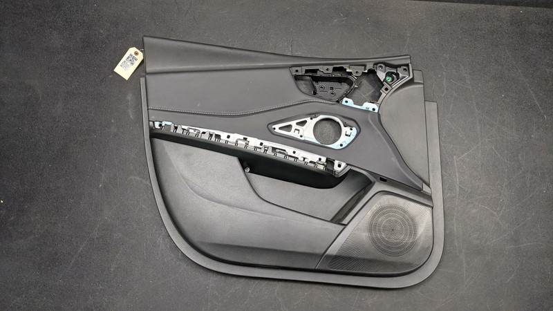 Front Left Door Trim Panel Leather Black 2019 Acura RDX 83551-TJB 2020 2021