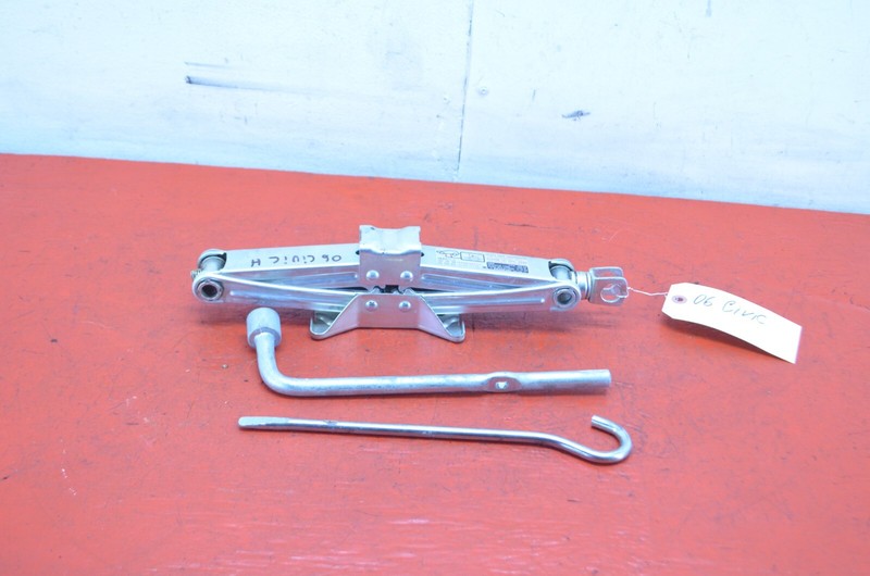 06-11 HONDA CIVIC SPARE TIRE JACK TOOL OEM