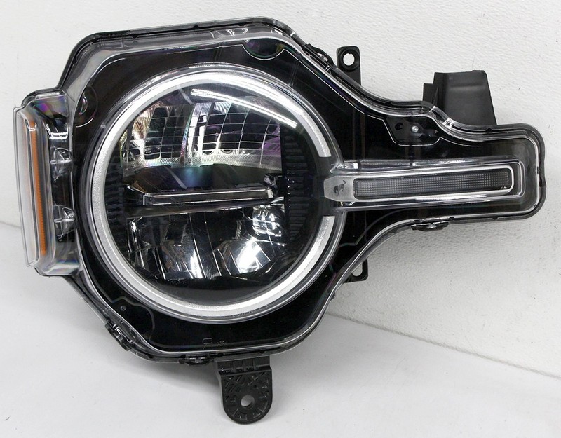 OEM Right Passenger Side LED Headlamp For Ford Bronco M2DZ-13008-C Lens Flaw