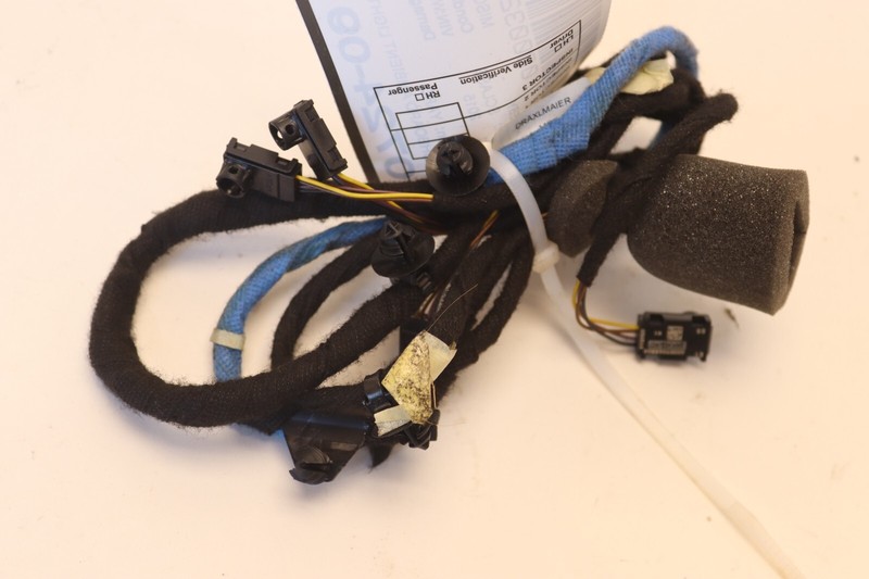 2014-2017 MERCEDES S550 W222 SEDAN DASHBOARD AMBIENT LIGHT PLUG W/ HARNESS OEM