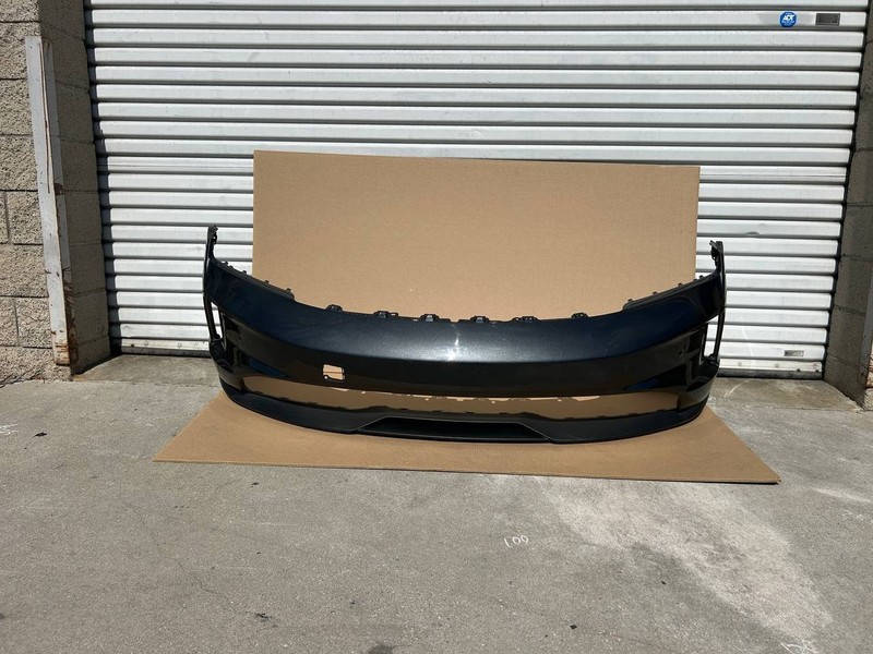 ✅2025 Porsche Taycan Front Bumper Cover OEM 9J1807221AA w/scrtaches