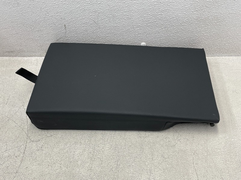 19-21 BMW 330i M340i G20 Rear Center Seat Armrest Cupholder Cover 1633 OEM