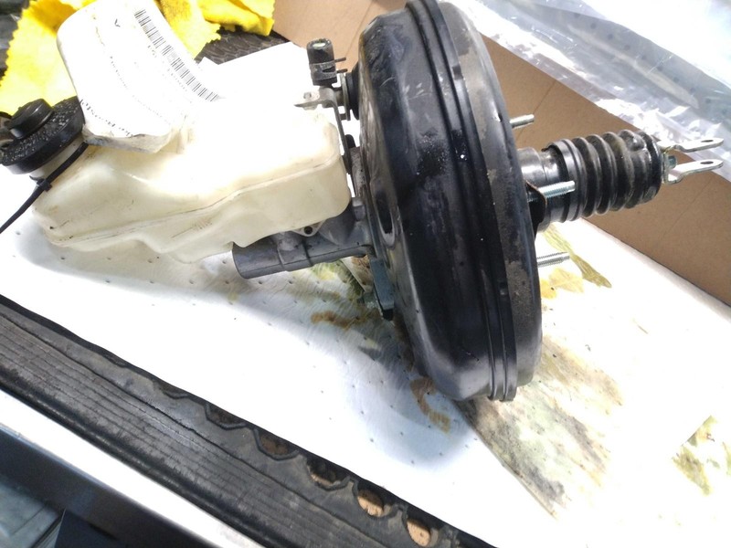 2010 Toyota Matrix Power Brake Booster OEM 4461002470 161k Miles