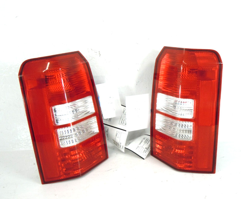 2008-2017 Jeep Patriot Tail Light Lamp PAIR Driver Left Passenger Right OEM