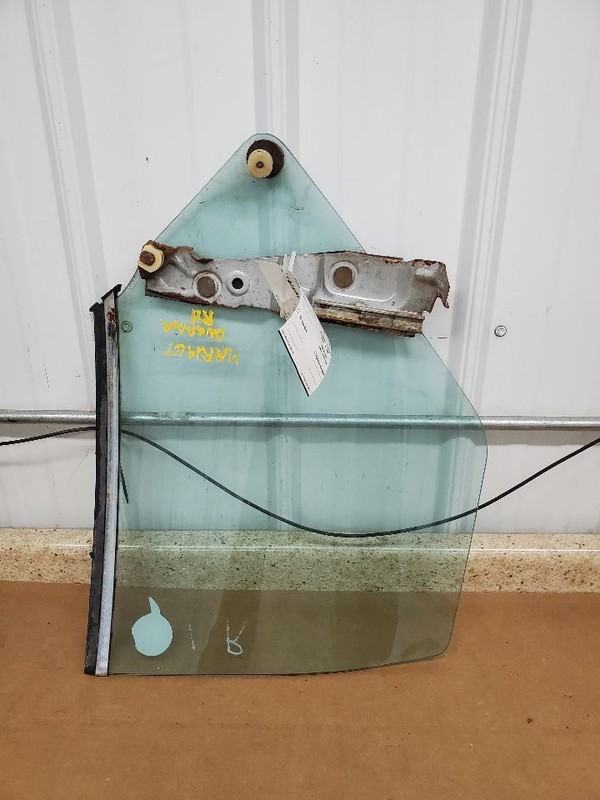 Passenger Quarter Glass 2 Door HT Caprice Fits 71-73 CHEVROLET PASS. 290846