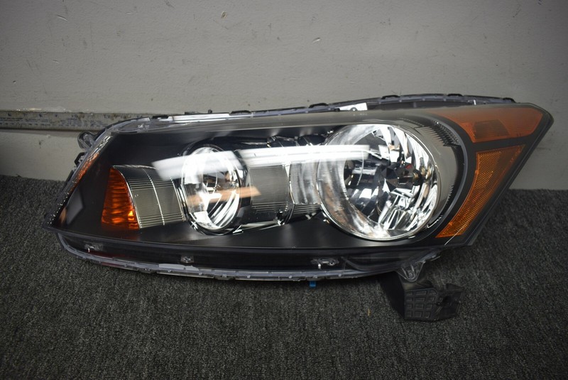 2008-2012 HONDA ACCORD HEADLIGHT LEFT SIDE FACTORY OEM