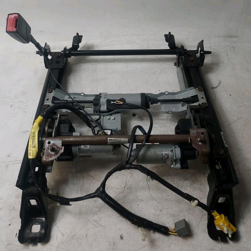 2005-2007 Ford Freestyle Driver Front Left Power Seat Track w/ Buckle Assembly