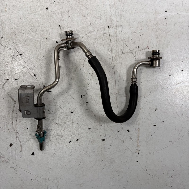 08-10 Honda Odyssey EX-L Fuel Rail Joint Hose 16728-R70-A01 OEM