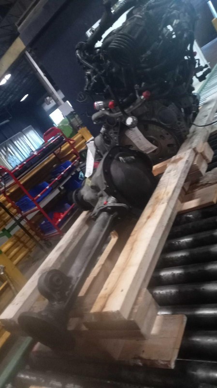 2005 Ford Expedition 5.4L 4WD Differential Carrier Assembly OEM 209K Miles