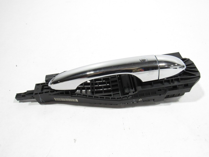 Maserati Levante Q4 2017 Front Right Passenger Door Exterior Handle 16-24 ;#3