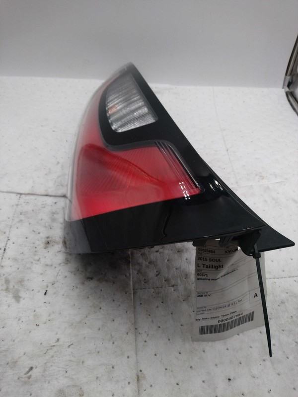 2015 KIA SOUL Left Tail Light Assembly - White - Used - 73K Miles