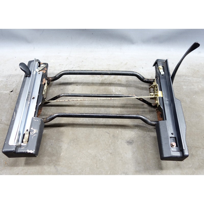 1978-1979 BMW E23 733i Early 7-Series Front Right Passenger Manual Seat Rail OEM