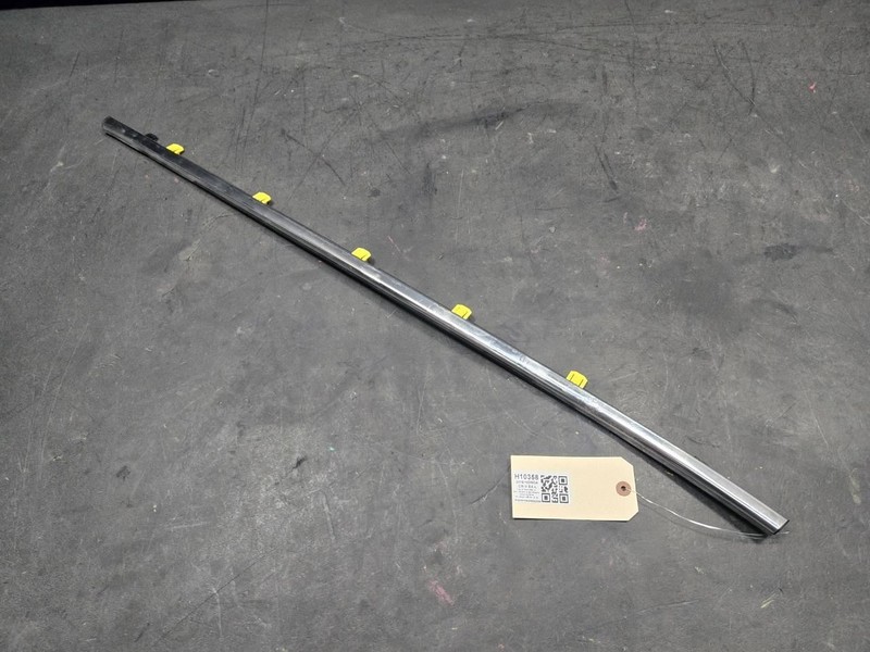Rear Right Door Window Belt Molding 2019 Honda CR-V 72910-TLA-A01 2017 - 2022