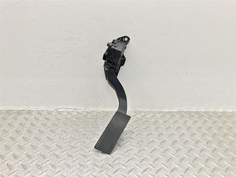 2006 CHEVROLET TAHOE GAS ACCELERATOR PEDAL OEM 15107594