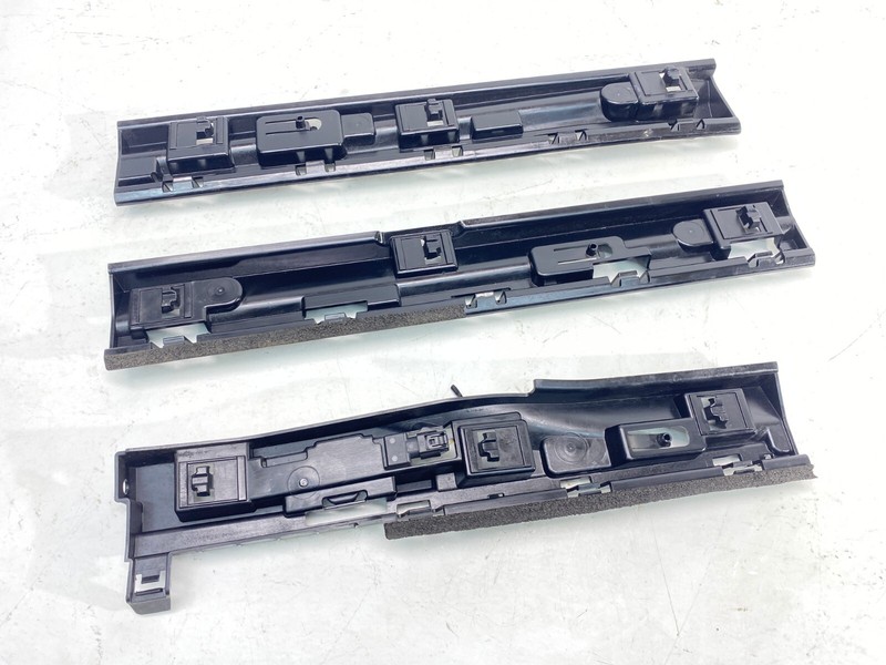 16-22 BMW F48 X1 Left Side Skirt Rocker Panel Mount Bracket Support Set! OEM✅