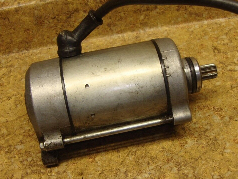2001 Kawasaki ZX1100 ZX 1100 D ZX11 Ninja Engine Electric Starter Motor Starting