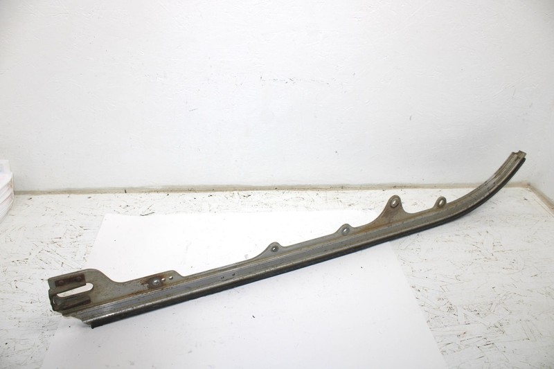 1988 Yamaha Xlv Oem Right Skid Rail 83W-W4741-00-00 SY128