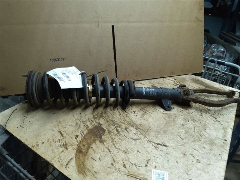 Driver Strut Front Sedan Thru 1/04 4-138 Fits 03-04 MAZDA 6 84923