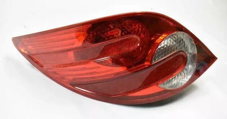 06-10 Mercedes W251 R350 R500 R550 Rear Left Driver Side Tail Light Lamp OEM