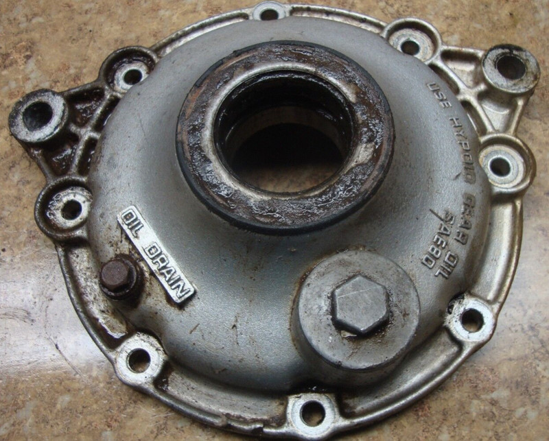 1984 Honda Fourtrax TRX200 TRX 200 SX Rear Axle Back Shaft Housing Gear Plate 84