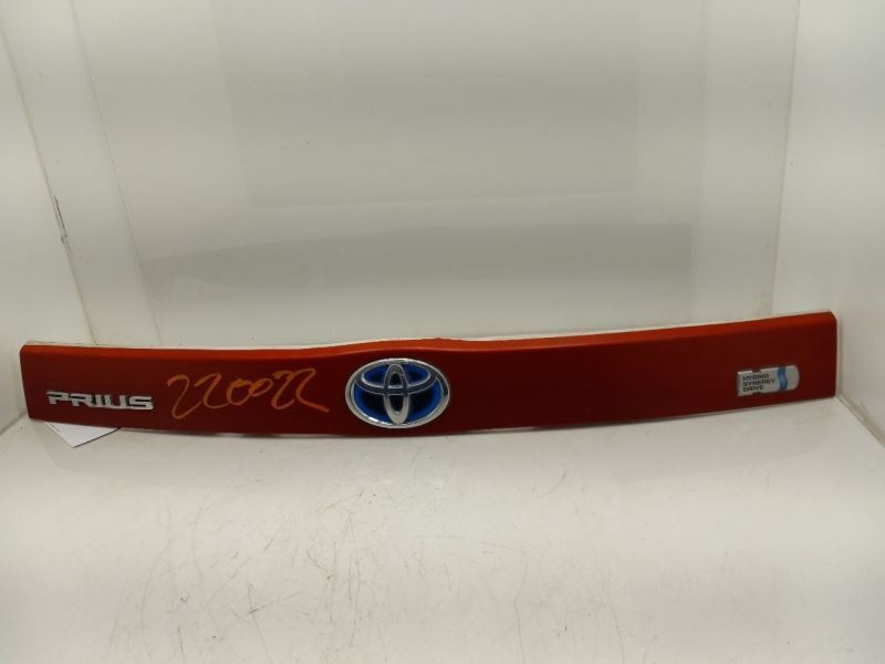 10-15 TOYOTA PRIUS I RED REAR TAIL FINISH PANEL