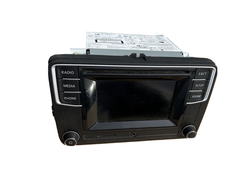 *NT* 2017 Volkswagen Jetta Beetle Radio CD Player AUX 561035150A OEM #R132