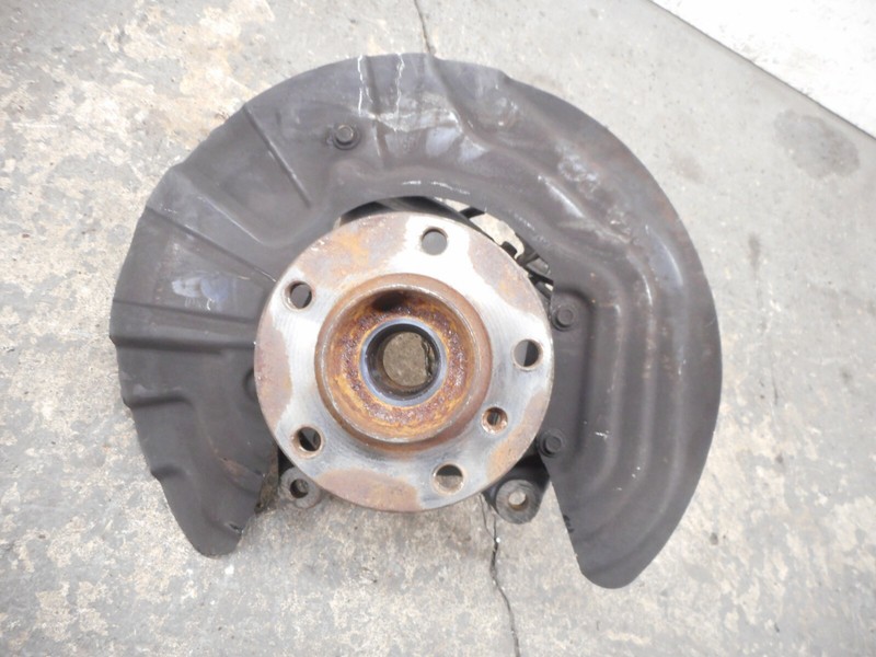 BMW X3 Spindle Knuckle Hub Front Driver Left OEM 2011-2017