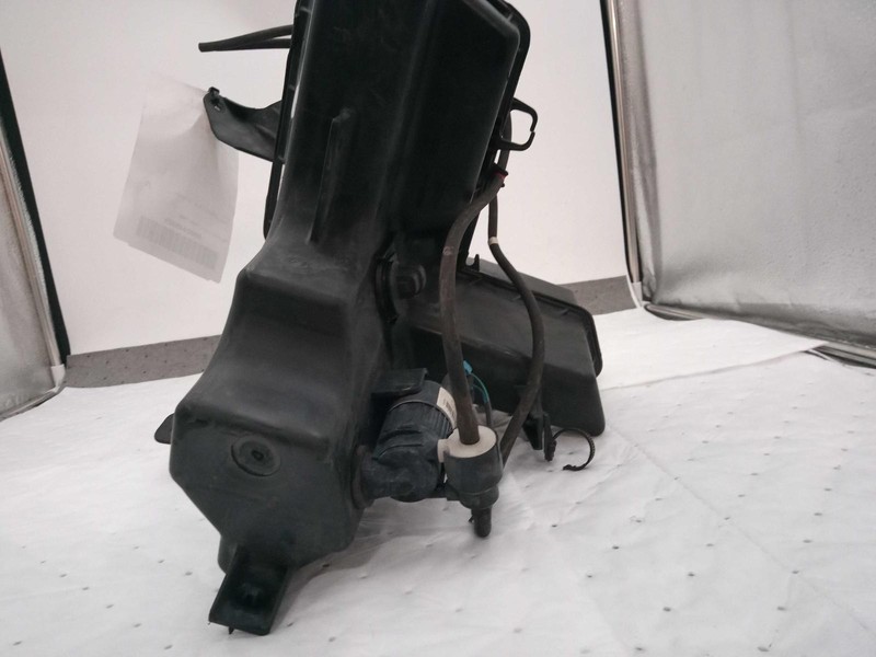 2013 Nissan Pathfinder Washer Fluid Reservoir Grey OEM 289103JA0A 289103JA0B