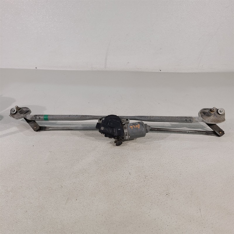 08-14 Dodge Challenger Srt8 Windshield Wiper Linkage With Motor Aa7371