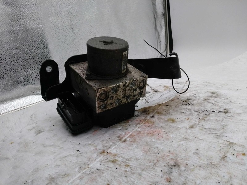 2014 Ford Mustang ABS Pump & Motor Assembly OEM 3.7L Grey 166k miles