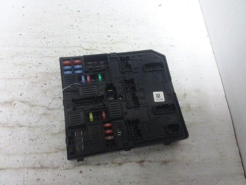 Intelligent Power Supply Module IPDM Engine Compartment VIN 5 Fits 14-16 ROGUE