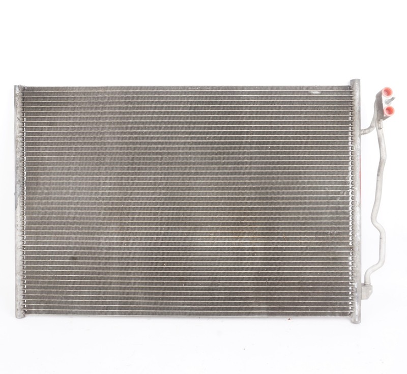2007 - 2010 Mercedes S-Class S550 W221 A/C Air Conditioning Condenser Radiator